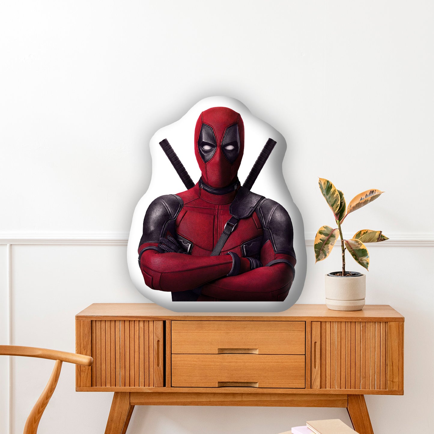 Kissen in Deadpool-Form