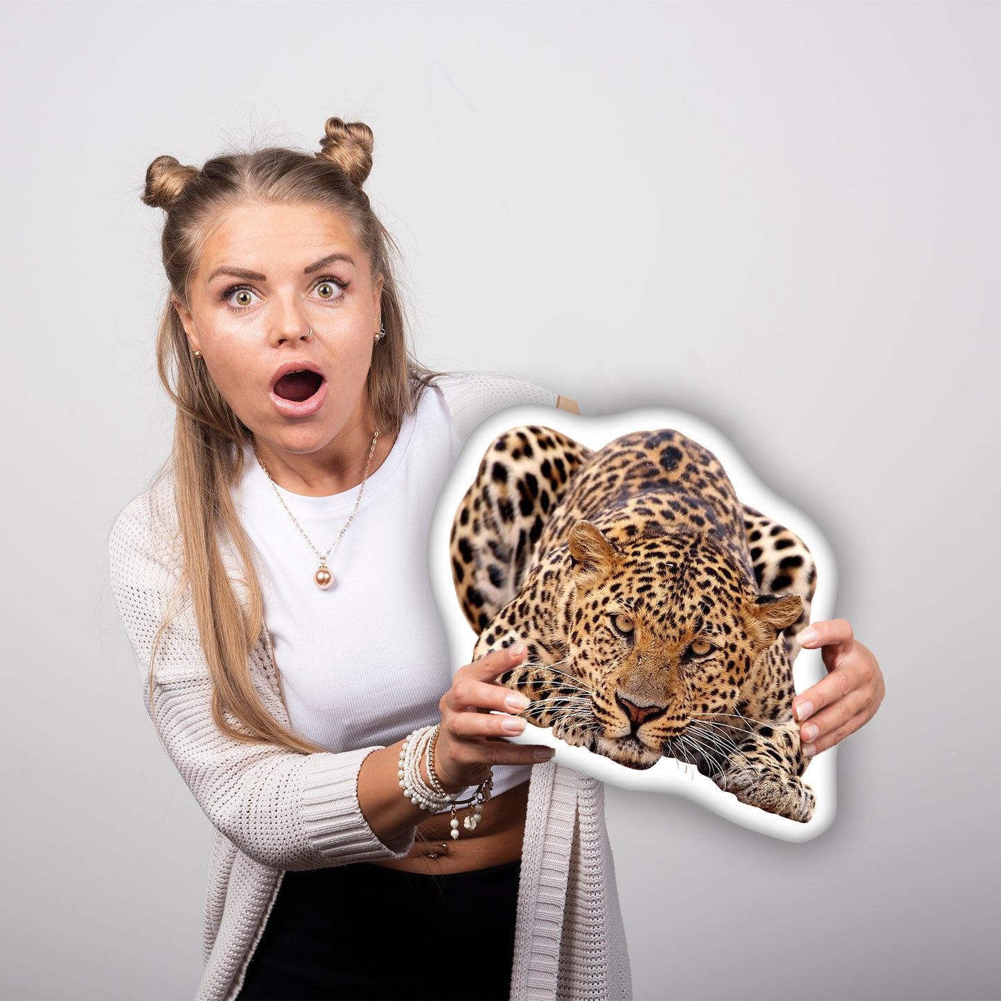 Leopard Decorative 3D Pillow, A Perfect Gift for Wildlife Enthusiasts